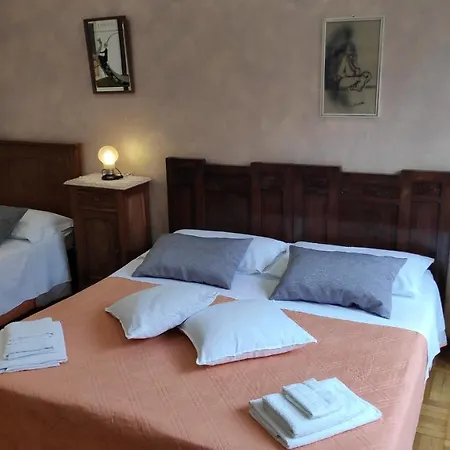 Bed & Breakfast Centrale 3* Болонья