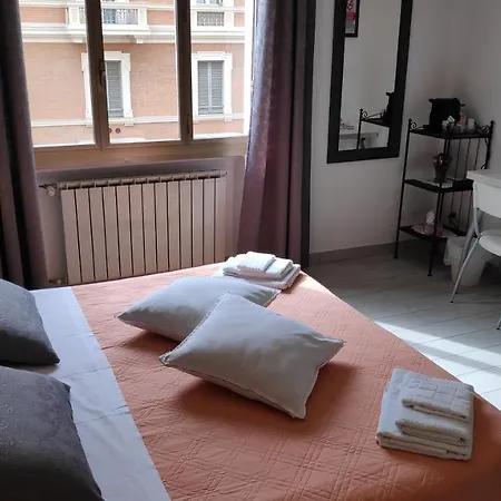 Bed & Breakfast Centrale Готель типу 