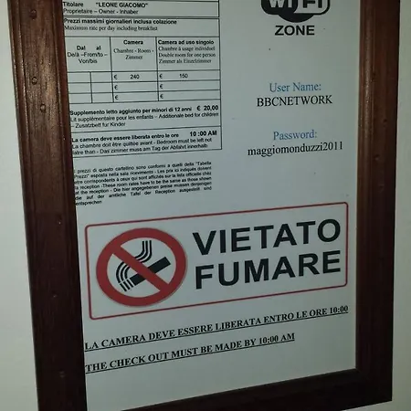 Bed & Breakfast Centrale Panzió Bologna